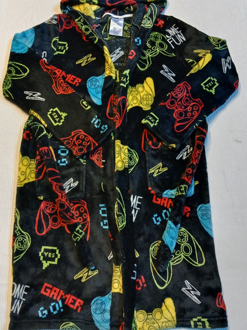 Kids Fleece Hooded Bathrobe Black Gaming Video Game Controller Size 15/16 Belt